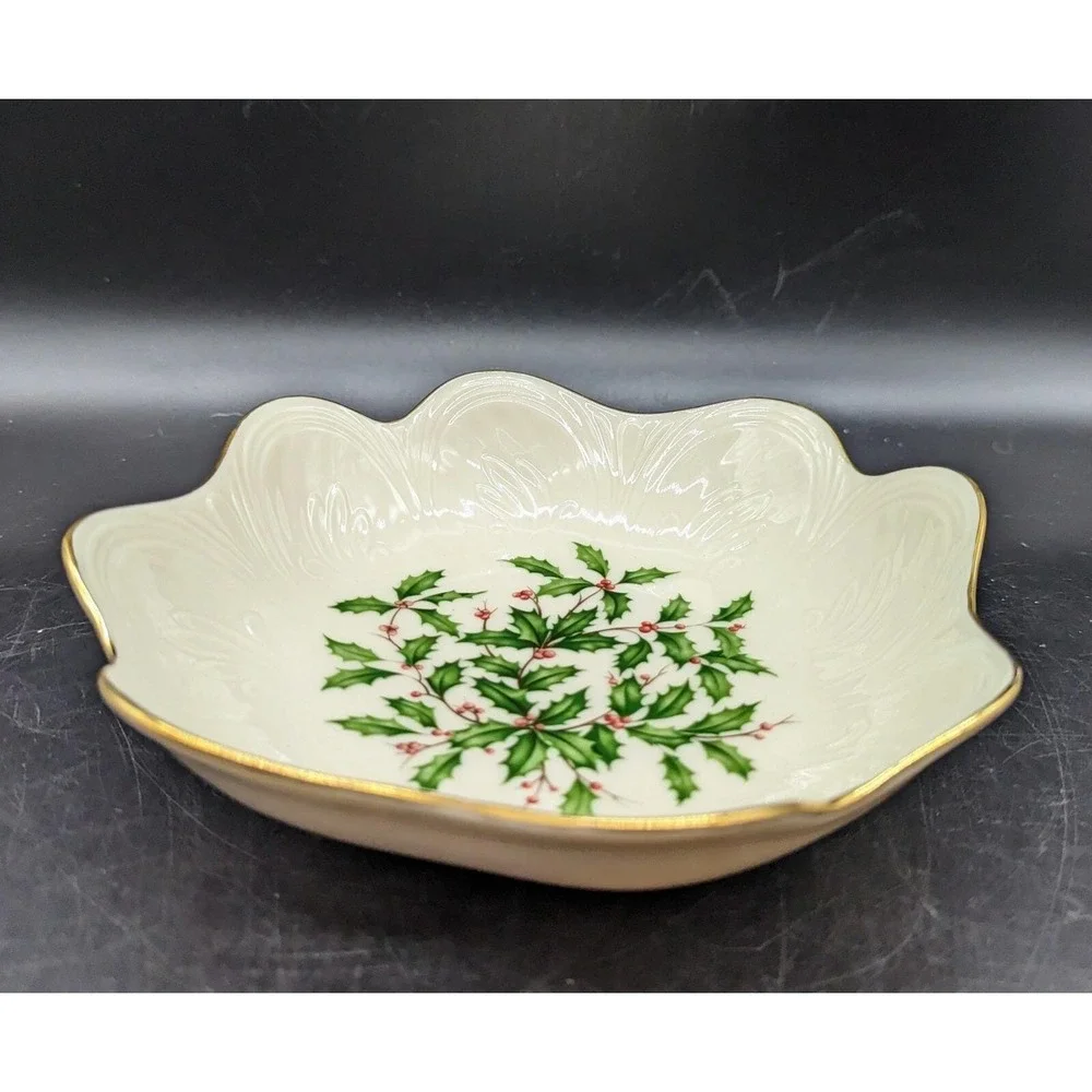 Vintage Lenox Christmas Holiday Holly Berry Square Candy Nut Bowl 7